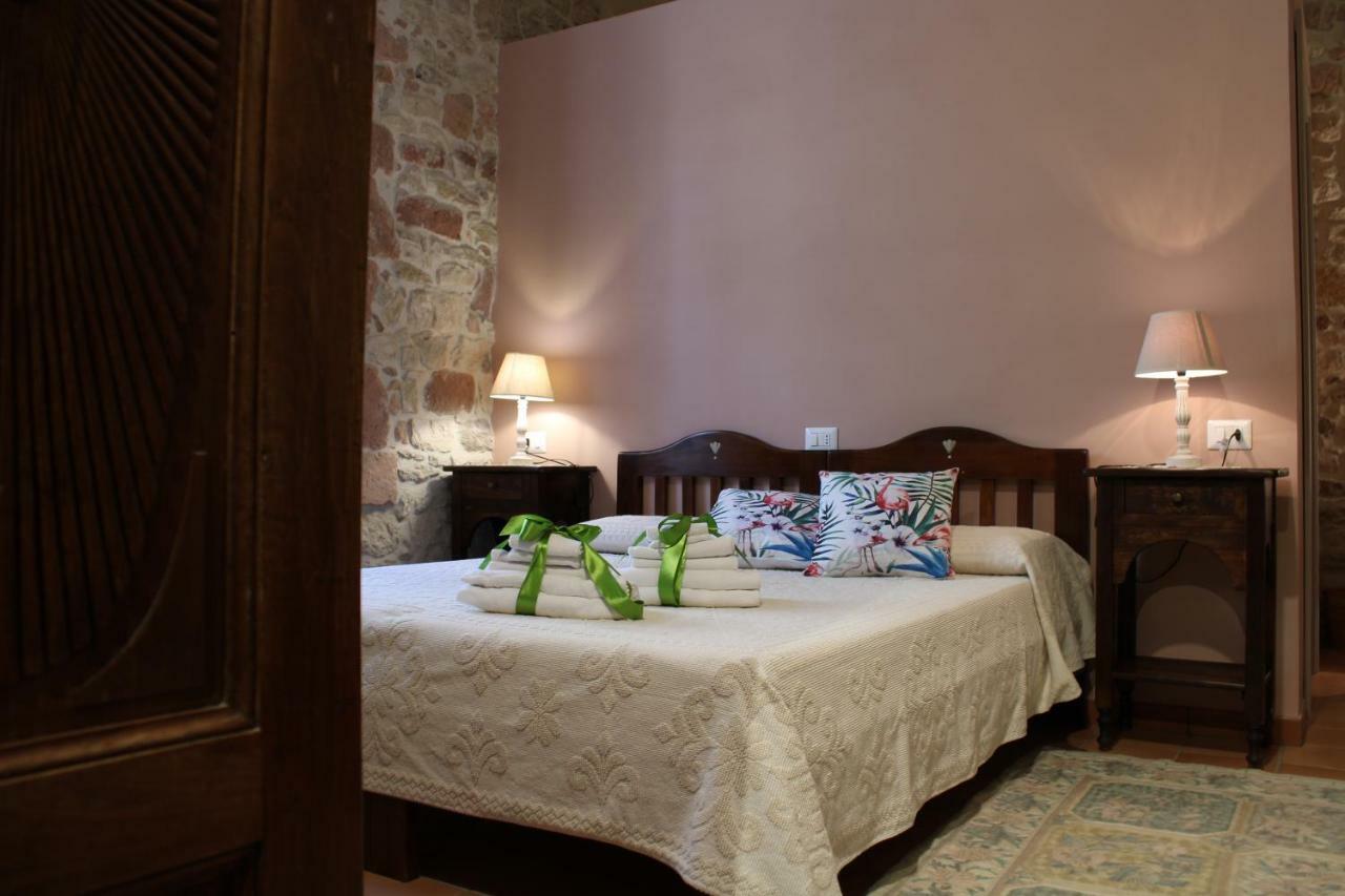 B&B S'Asilo Sardegna Banari ภายนอก รูปภาพ