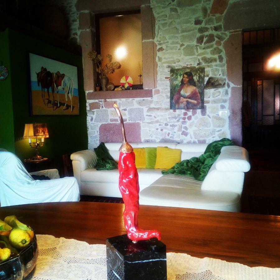 B&B S'Asilo Sardegna Banari ภายนอก รูปภาพ