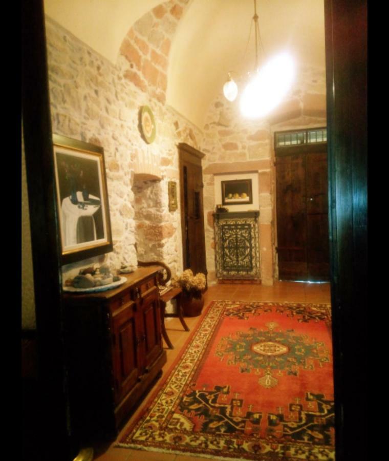 B&B S'Asilo Sardegna Banari ภายนอก รูปภาพ